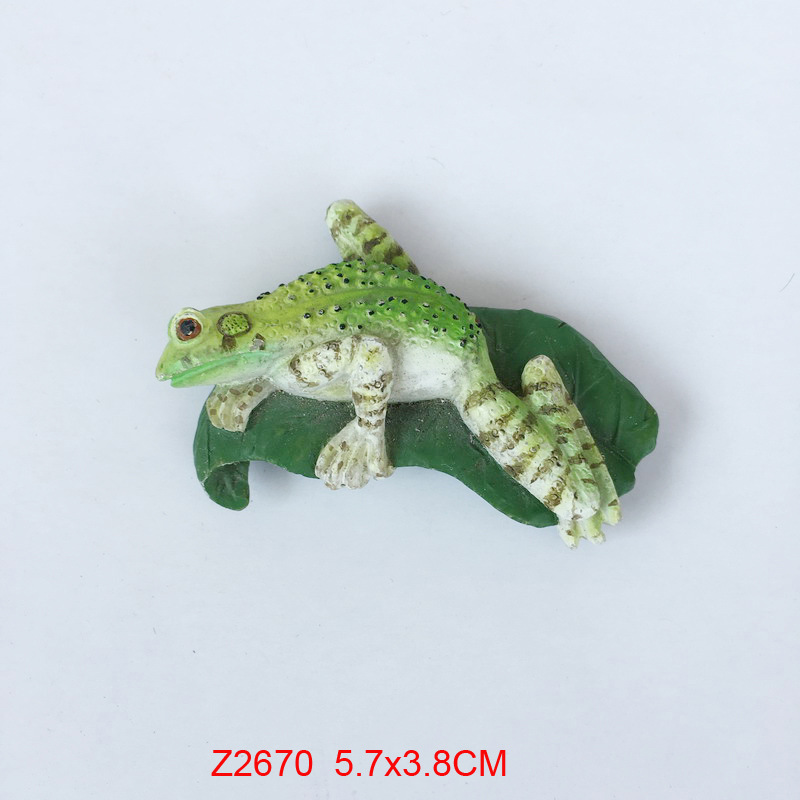 Mini Frog Green Magnet Resin Hand Shaped Painted Collectibles Easter gift