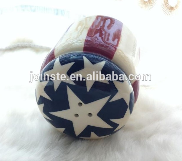 Customized traveling American flag ceramic salt and pepper shaker