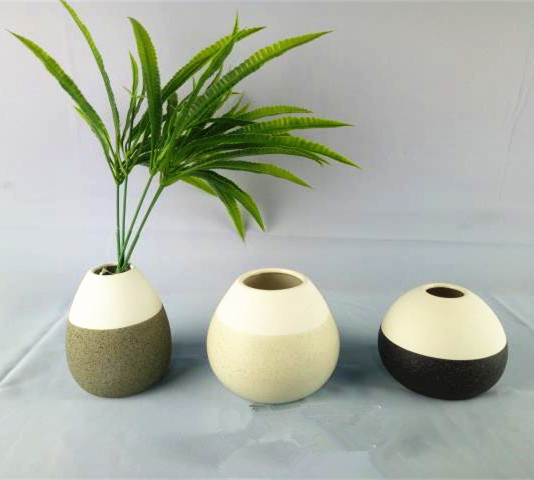 Ceramic onion shape thread texture short  vases