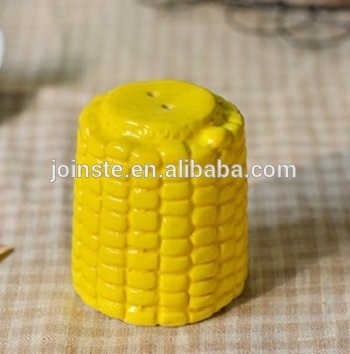 Home kitchen yellow corn ceramic salt and pepper shaker