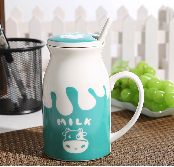 Cute ceramic cow milk cup with handle and lid