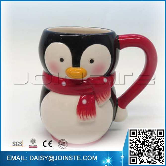 3d christmas mug in penguin design