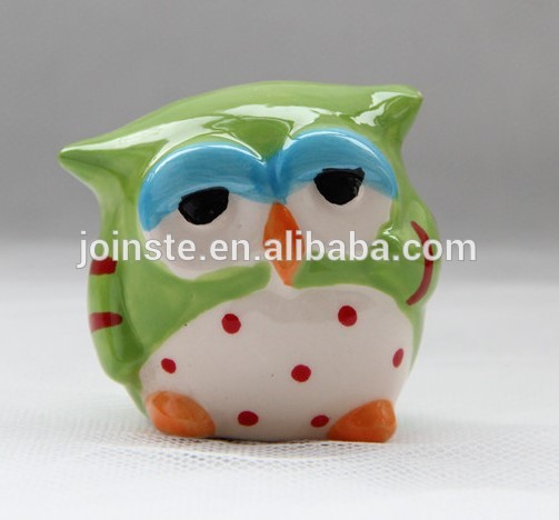 Customized disposable colorful painting owl ceramic salt and pepper shaker spice shaker