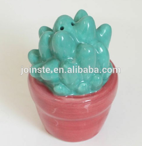 Customized green Succulent and pot ceramic salt and pepper shaker home decoration