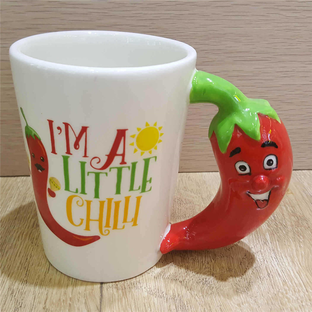 Creative  Chili handle mugs,  hand painted   ceramic   Food contact safe coffee mug   and cup in  gift box