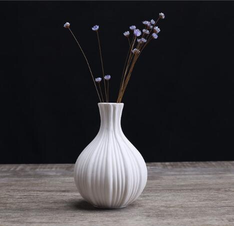 European garlic shaped white slim ceramic flower vases