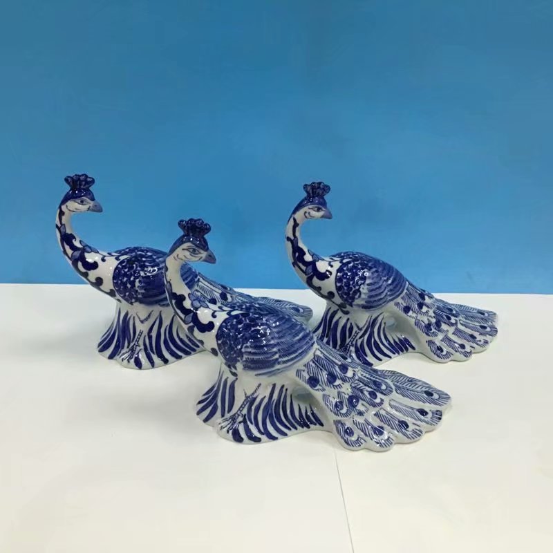 Custom ceramic peacock shape decoration pieces table decoration item