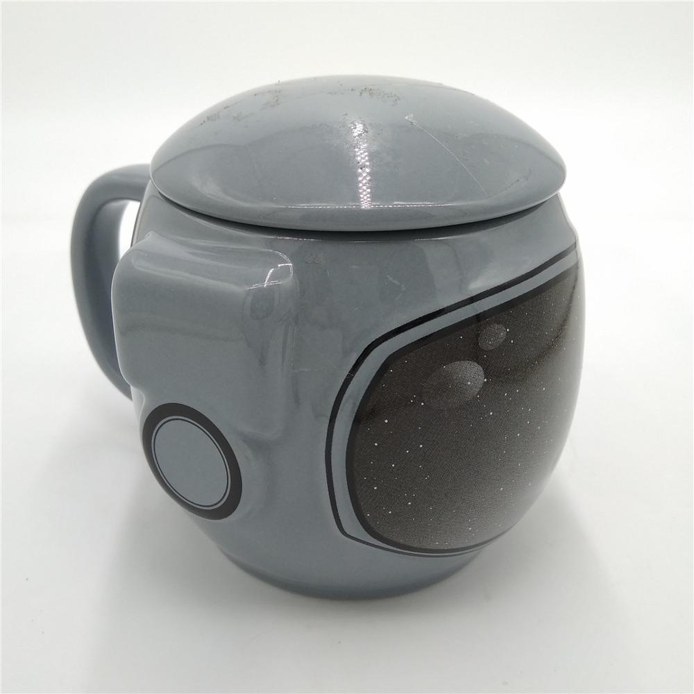 Customized astronaut coffee mug  grey  novelty  hand made  coffee mug  with lid