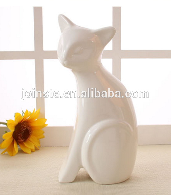 Custom plain white ceramic cat shape home decoration home decoration modern