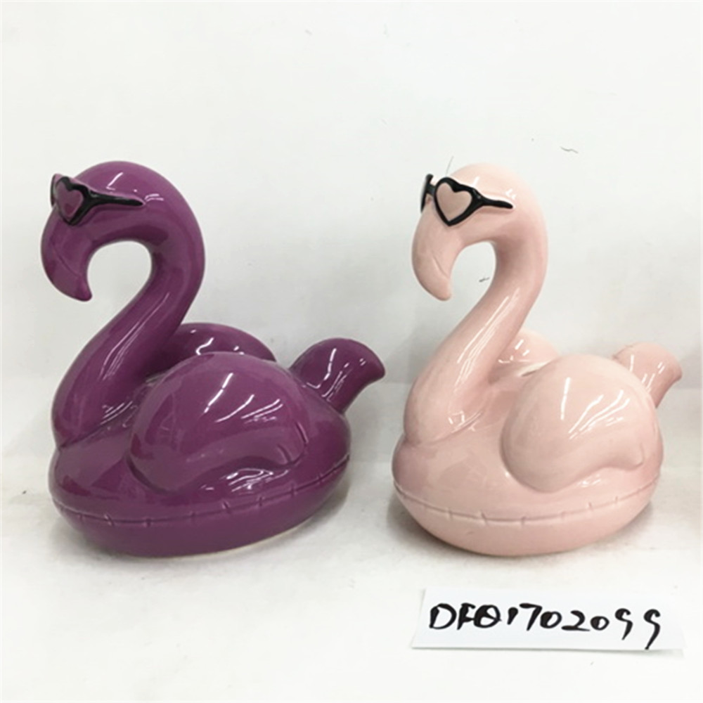 Customizing  clay  piggy bank , home decoration inflatable swan shape piggy bank for kids