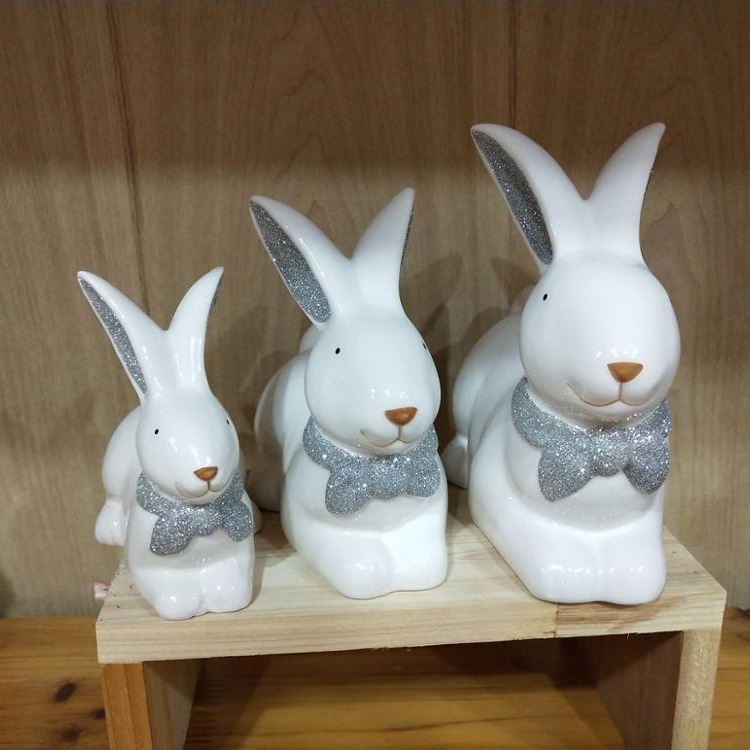 2019 Custom ceramic sitting rabbit shape home decoration statues decoration items