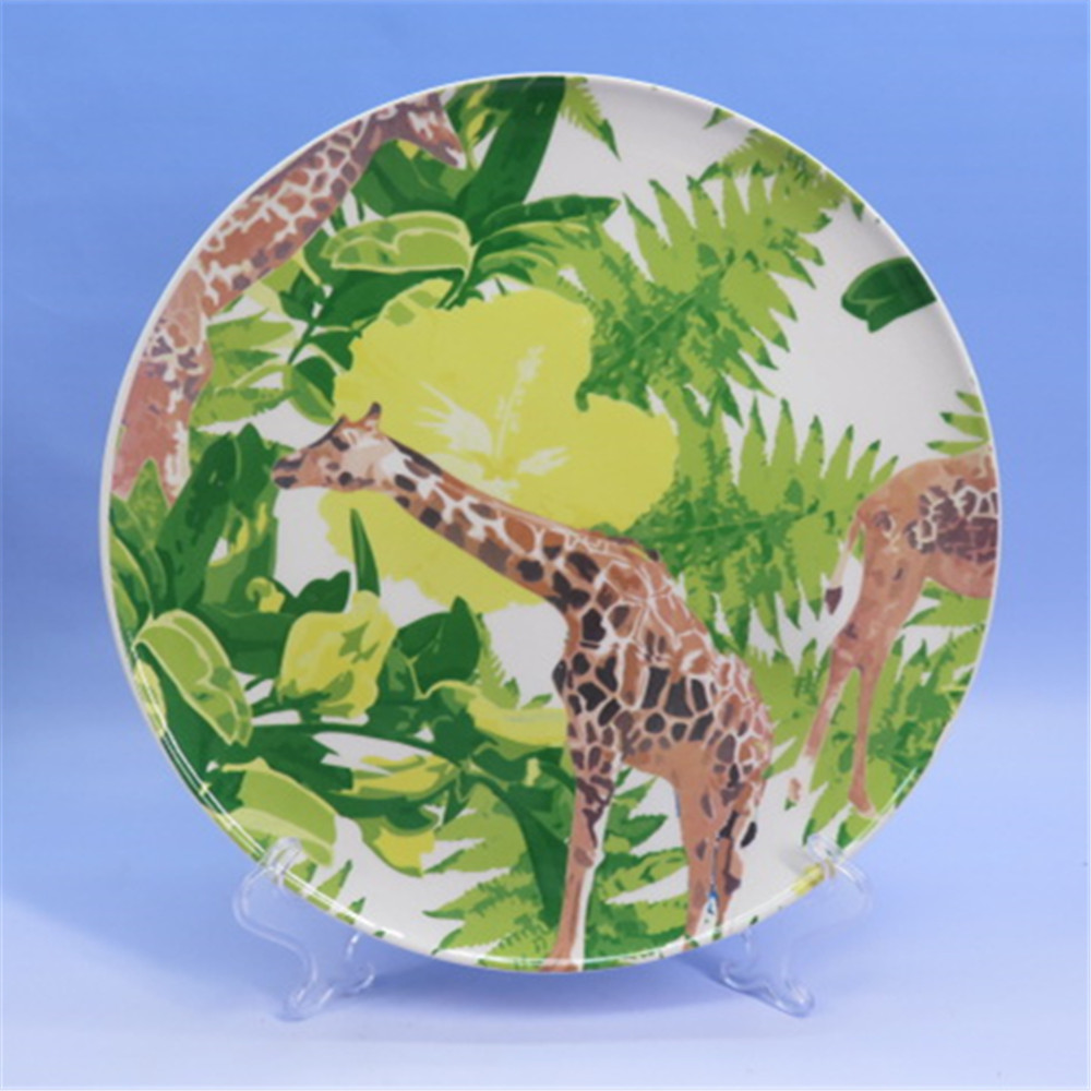 Round ceramic giraffe dinner plates serving plates