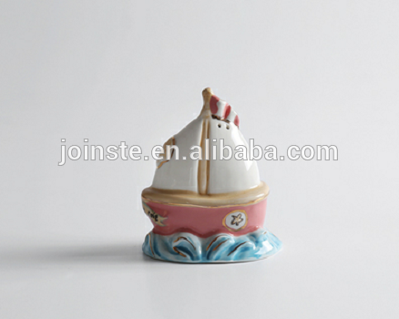 Customized colorful sailboat shape ceramic salt and pepper shaker spice shaker