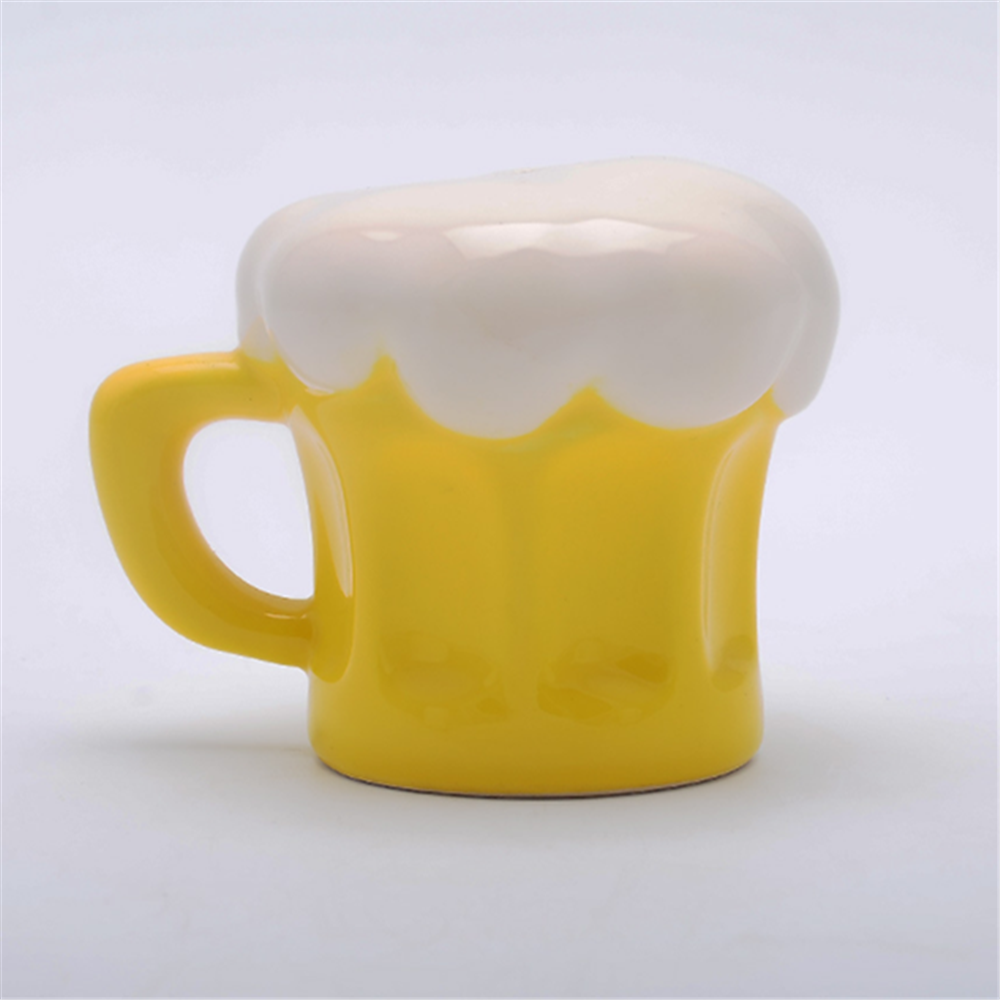 Novelty   ceramic beer mug shape salt shaker wholesale kitchen salt and pepper  shaker