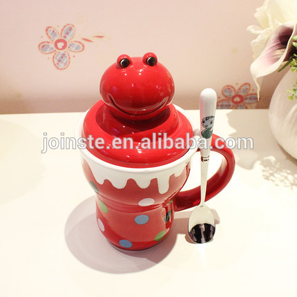 Customized cute red frog shaped ceramic mug with lid and handle