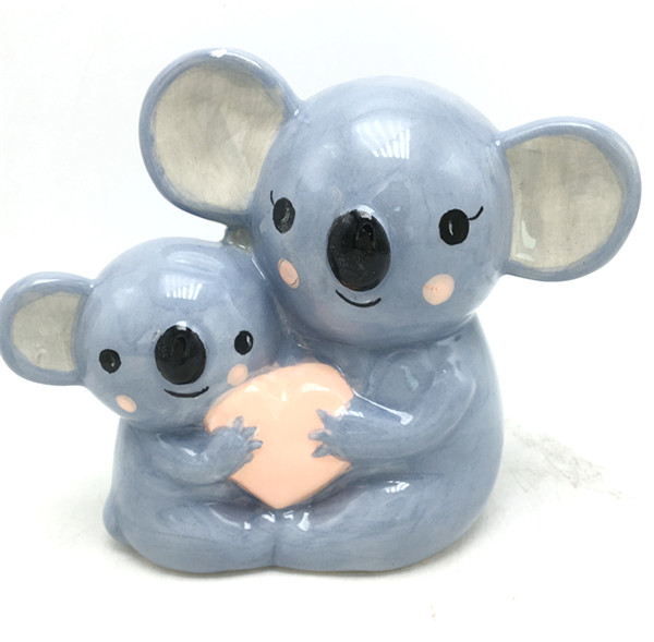 Ceramic bear of mother and kids  for mother's day